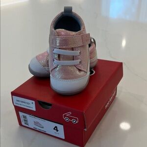 NWT See Kai Run Stevie Mini Pink Metallic, size 4